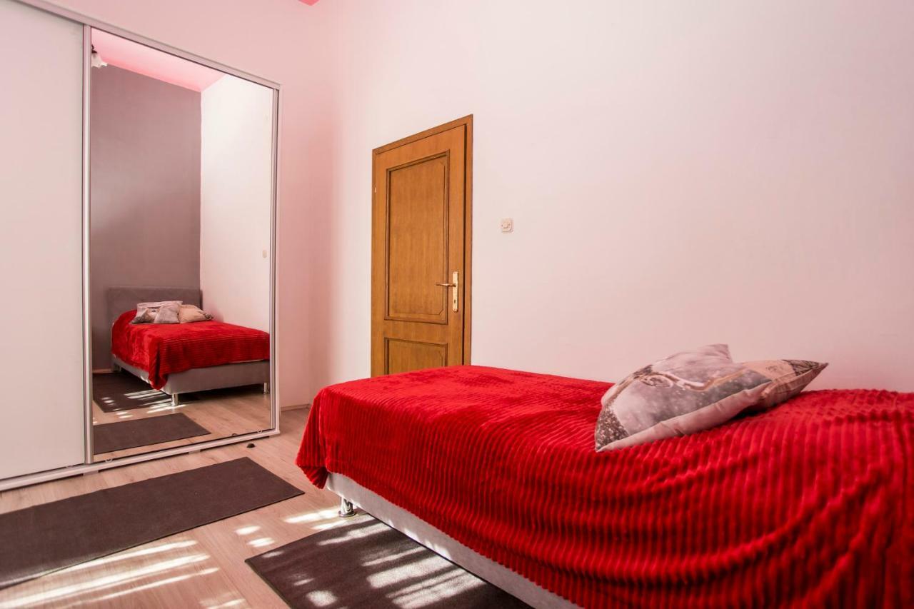 Emanuel Apartman Pula Exterior photo