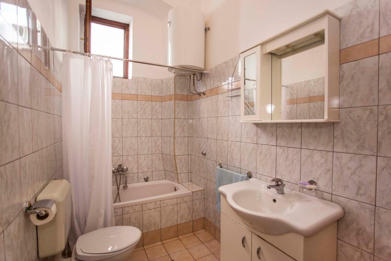 Emanuel Apartman Pula Exterior photo